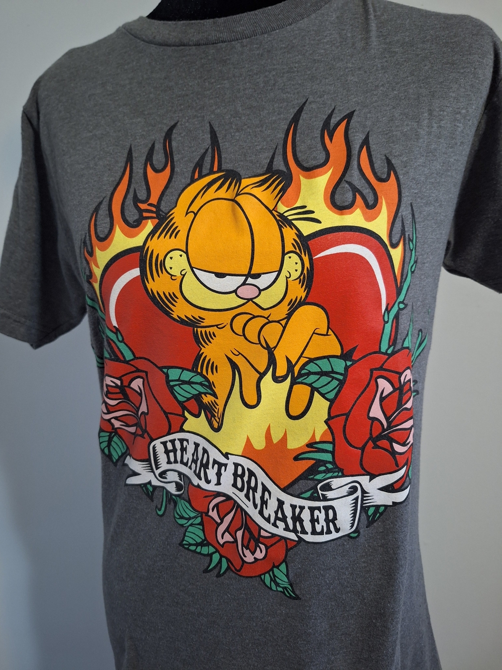 Garfield 'Heartbreaker' Graphic Tee - Gray - Picture 4 of 4